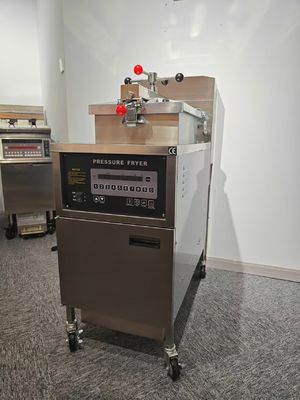 Вычислительная панель Электрическая 4HD 13,5KW Фритюрная машина для поджаривания