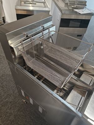 Две кастрюли Две корзины 13L*2 Малая емкость Экономия масла Электрический открытый фритёр с фильтрацией масла
