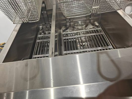 21.4KW Двойной резервуар 11.6L+21.5L Цифровая компьютерная панель Электрические чипы Открытая фритюрная машина