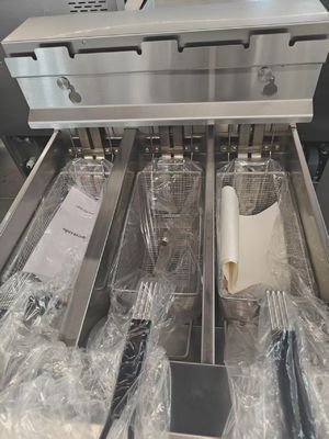 Цифровая компьютерная панель 3 кастрюли 3 корзины 21 кВт Электрический открытый чипс фрайер